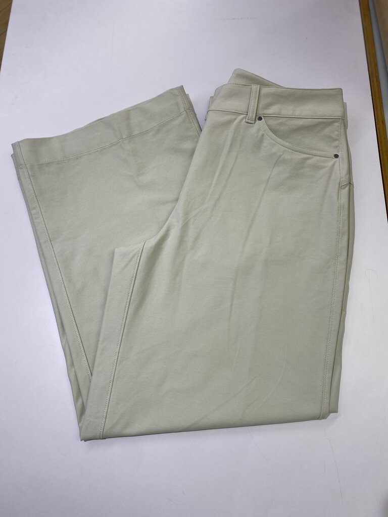 Lululemon wide leg cropped pants 29