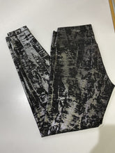 Load image into Gallery viewer, Lululemon silver foil print leggings 10
