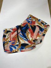 Load image into Gallery viewer, prana shorts XS
