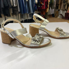 Load image into Gallery viewer, IMNYC cork heel sandals 6.5
