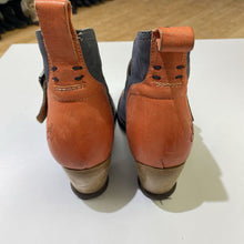 Load image into Gallery viewer, John Fluevog The Porter booties 6.5
