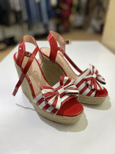 Load image into Gallery viewer, Kate Spade espadrille wedges 8.5
