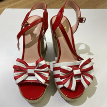 Load image into Gallery viewer, Kate Spade espadrille wedges 8.5
