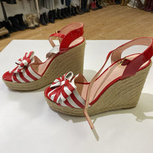 Load image into Gallery viewer, Kate Spade espadrille wedges 8.5
