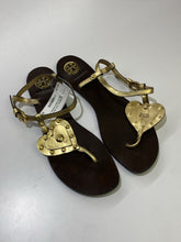 Load image into Gallery viewer, Tory Burch heart sandals 11
