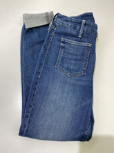 Load image into Gallery viewer, Mother front pocket jeans 26
