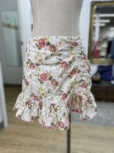 Load image into Gallery viewer, Zara eyelet floral skirt NWT M
