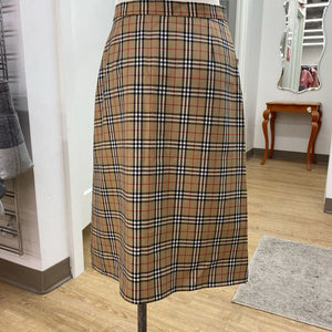 Burberry's vintage plaid skirt 12