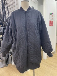 Lululemon reversible oversized jacket 2