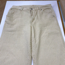 Load image into Gallery viewer, Levi&#39;s striped jeans 30
