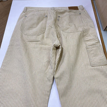 Load image into Gallery viewer, Levi&#39;s striped jeans 30
