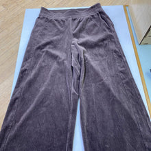 Load image into Gallery viewer, Lululemon soft corduroy cropped wide leg leggings 8
