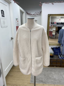 Wilfred light teddy coat S