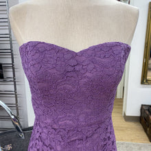 Load image into Gallery viewer, David&#39;s Bridal lace dress 6
