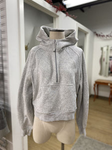 Lululemon crop 1/2 zip hoody M/L