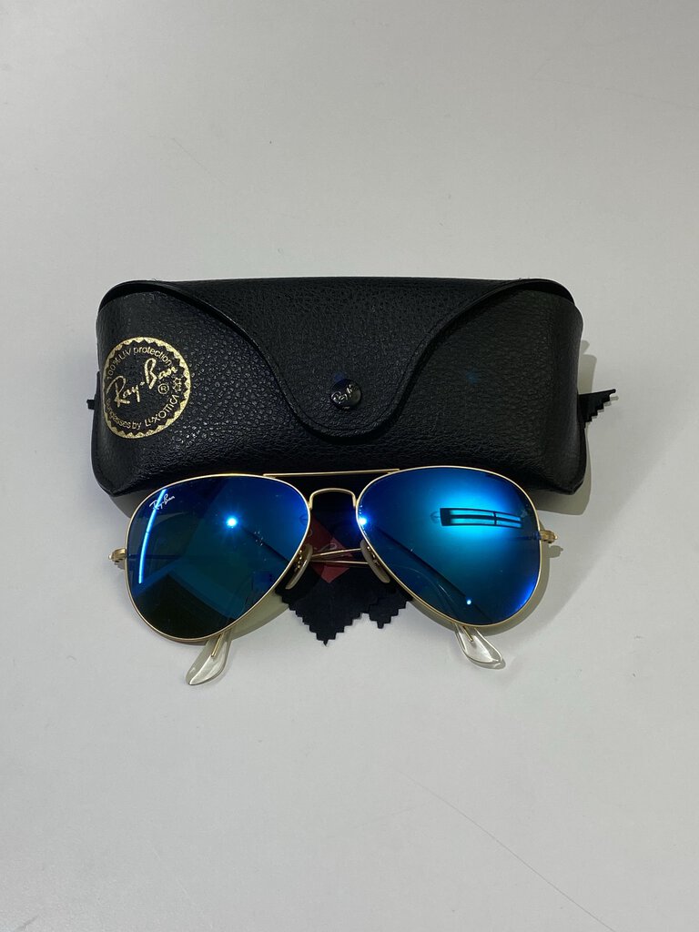 Rayban aviators