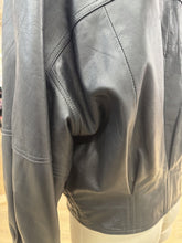 Load image into Gallery viewer, Vintage 80&#39;s leather jacket (Approx M)
