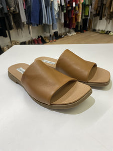 Steve Madden leather slides NWOT 7