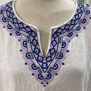 Talbots embroidered top Mp