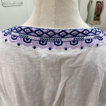 Load image into Gallery viewer, Talbots embroidered top Mp
