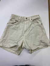 Load image into Gallery viewer, Zara denim shorts 4
