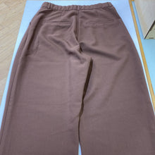 Load image into Gallery viewer, Abercrombie pleated pants 31
