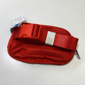 Lululemon everywhere belt bag NWT