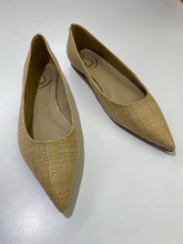 Load image into Gallery viewer, Sam Edelman raffia flats 7.5
