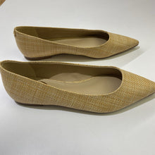 Load image into Gallery viewer, Sam Edelman raffia flats 7.5
