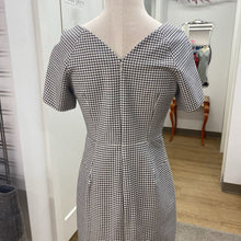 Load image into Gallery viewer, Banana Republic plaid dress 6
