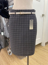 Load image into Gallery viewer, Tristan skirt NWT 8
