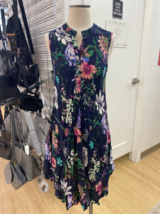 Papillion floral flowy dress M