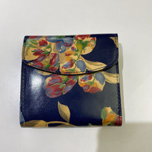 Load image into Gallery viewer, Patricia Nash floral wallet
