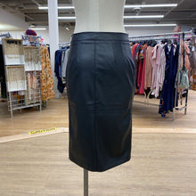 Load image into Gallery viewer, Talbots pleather skirt 4p
