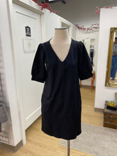 Load image into Gallery viewer, RW&amp;CO puff sleeve dress NWT S
