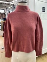 Load image into Gallery viewer, Lululemon merino wool/cotton sweater 8

