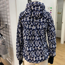 Load image into Gallery viewer, Lululemon jacket 4
