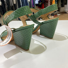 Load image into Gallery viewer, Banana Republic Emilia leather sandals 8.5
