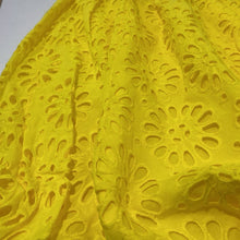 Load image into Gallery viewer, Lilly Pulitzer eyelet bubble mini skirt 16
