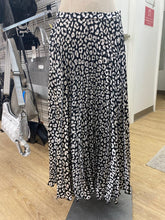 Load image into Gallery viewer, Asos animal print pleated skirt 6
