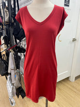 Load image into Gallery viewer, Icebreaker merino wool dress M
