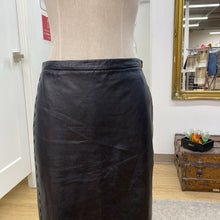 Load image into Gallery viewer, BCBG Max Azria Vintage Leather Skirt 4
