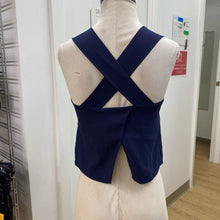 Load image into Gallery viewer, Club Monaco top NWT XS
