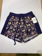 Load image into Gallery viewer, Daily Practice floral shorts NWT XS
