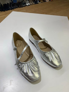 Sam Edelman silver ballerinas 8.5