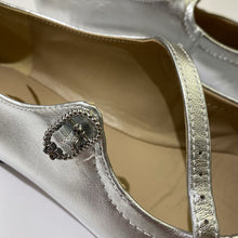 Load image into Gallery viewer, Sam Edelman silver ballerinas 8.5
