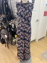 Load image into Gallery viewer, Ali&amp;Jay lined floral jumpsuit L

