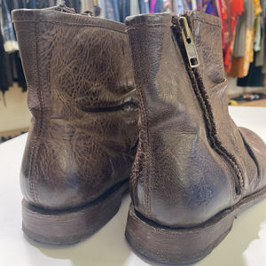 John Fluevog Living Gusset Ankle boots 38