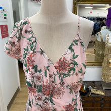 Load image into Gallery viewer, Adelyn Rae floral dress L
