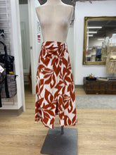 Load image into Gallery viewer, Banana Republic (outlet) linen blend Skirt 0
